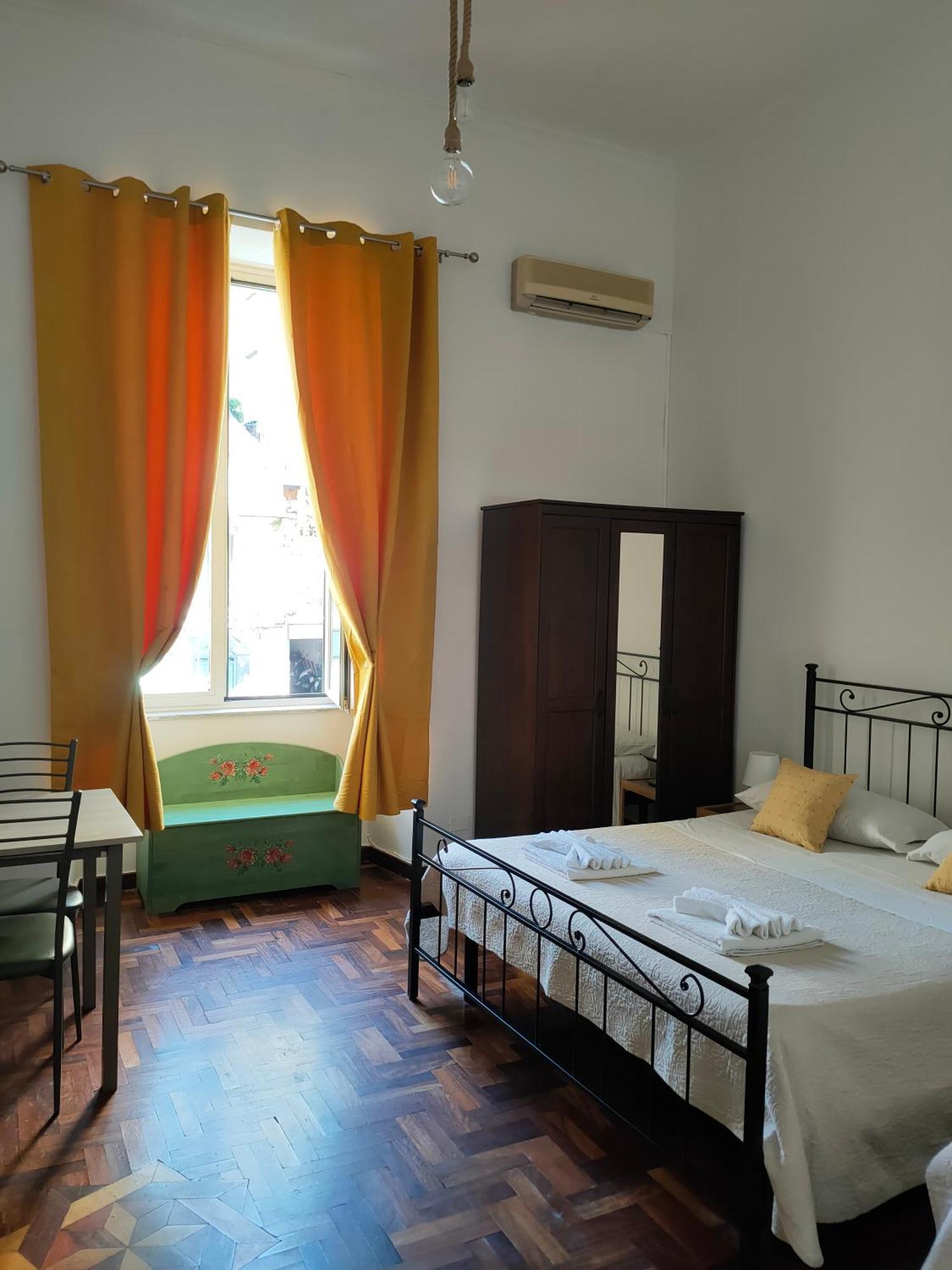 Napoli Centro Casa Annina Close To Toledo St Dış mekan fotoğraf