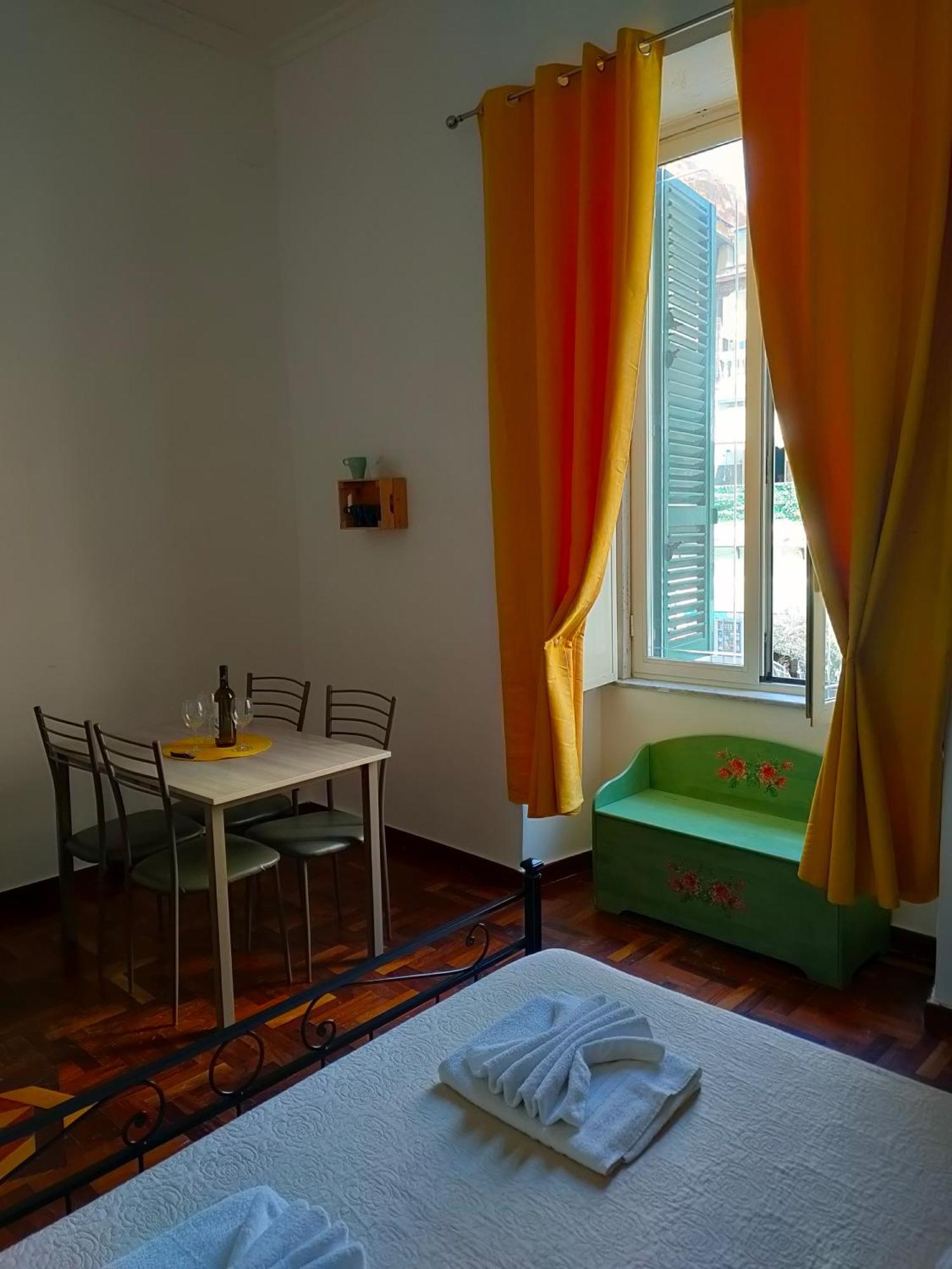 Napoli Centro Casa Annina Close To Toledo St Dış mekan fotoğraf
