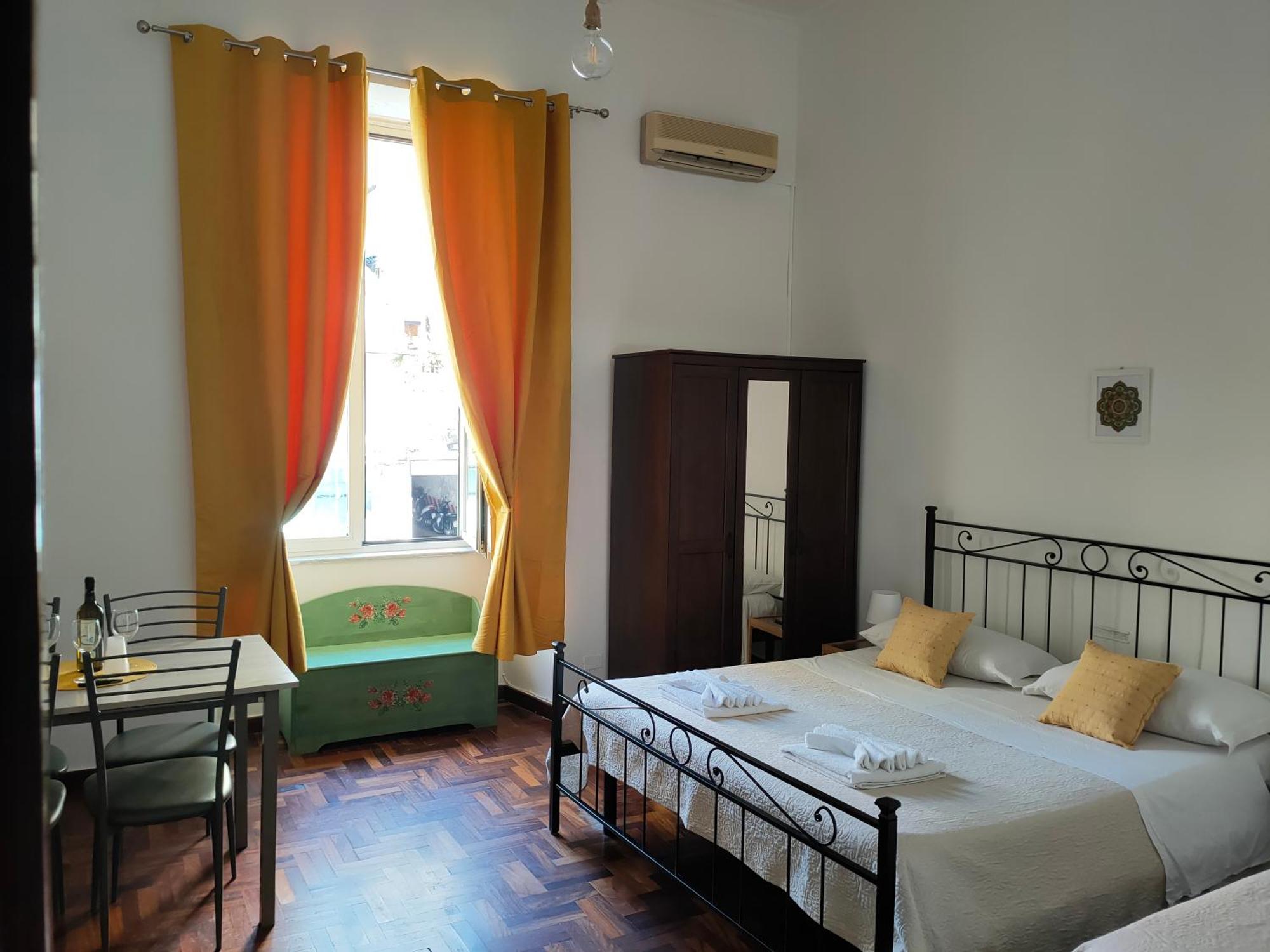 Napoli Centro Casa Annina Close To Toledo St Dış mekan fotoğraf
